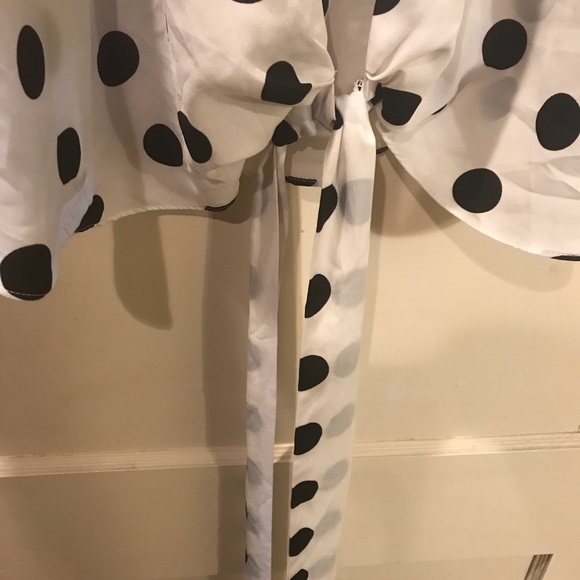 **sale**Impulsive wht/blk polka dot wrap tie top medium - Picture 4 of 7